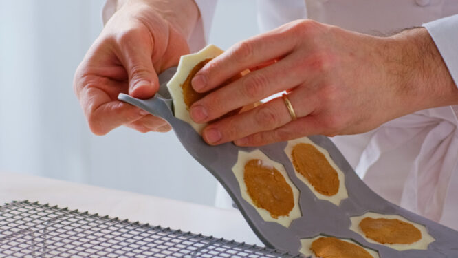decora-bake-cook-moule-silicone-happy-wheel-6-cavit-s image 7