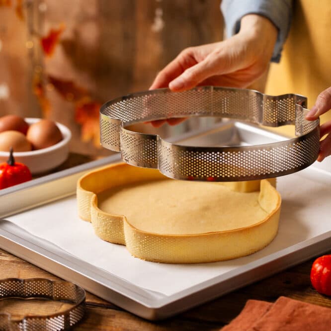 decora-bake-cook-moule-citrouille-microperfor-inox-24-cm image 2