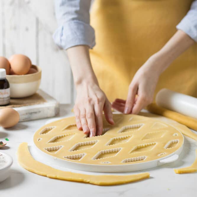 decora-bake-cook-line-grille-tarte-30-cm-plastique image 3