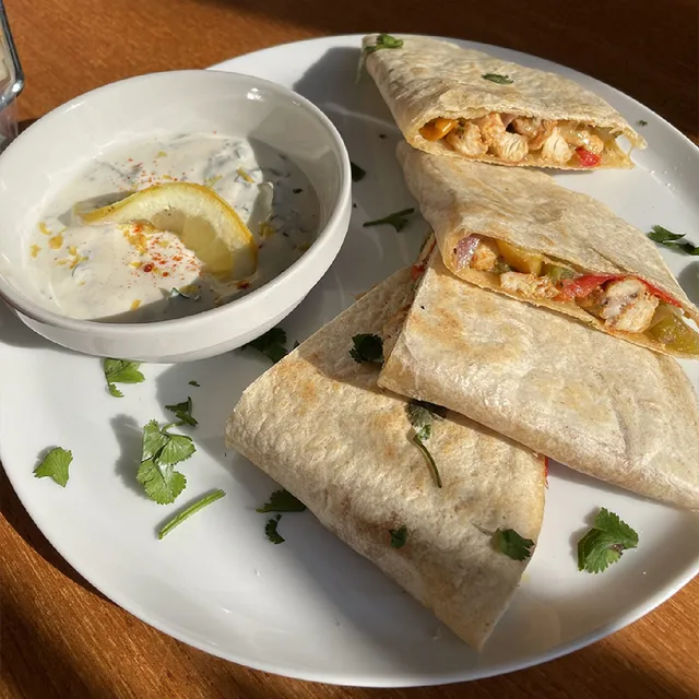 biobleud-les-tortillas-wraps-poulet-poivrons-fromage image 1